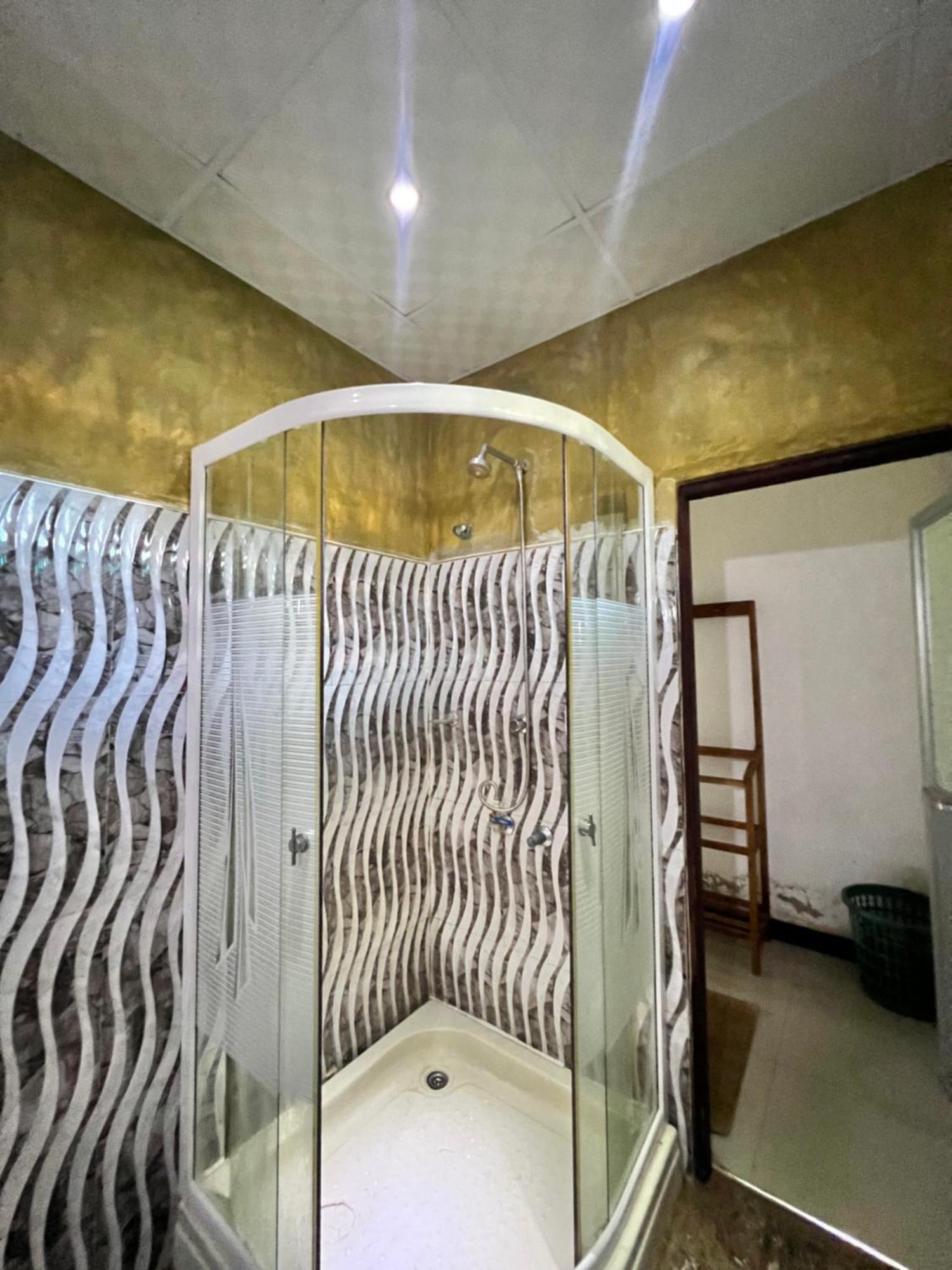 Sylvester Villa Hostel Негомбо Экстерьер фото